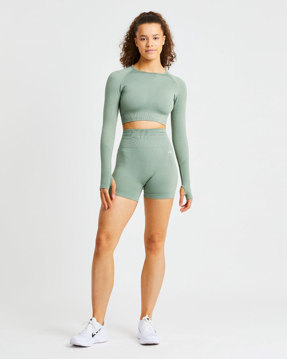 AYBL Balance V2 Seamless Long Sleeve Crop Top Olivgrün Grün | 08351-AYCR