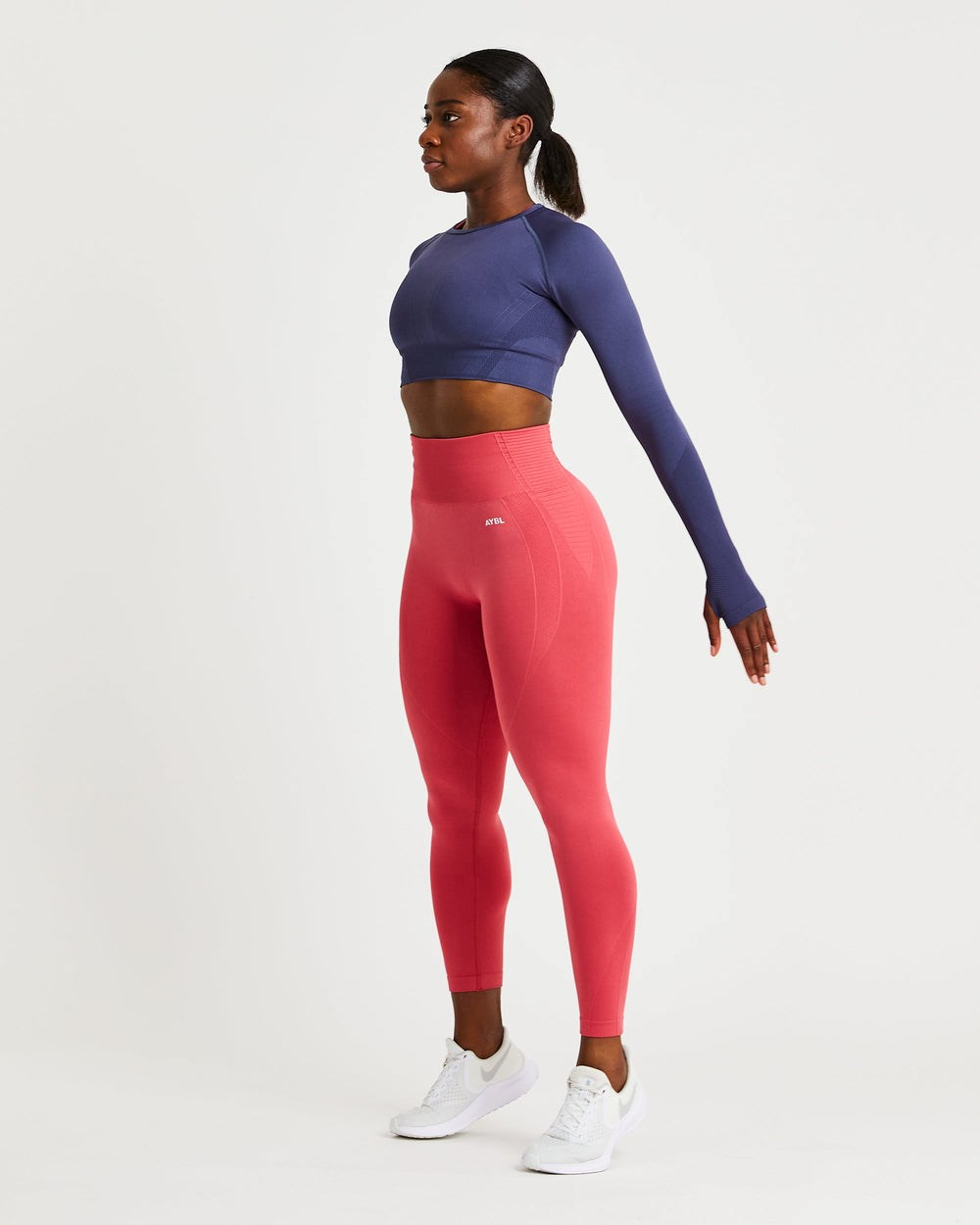 AYBL Balance V2 Seamless Long Sleeve Crop Top Navy Blau | 26705-YBDX