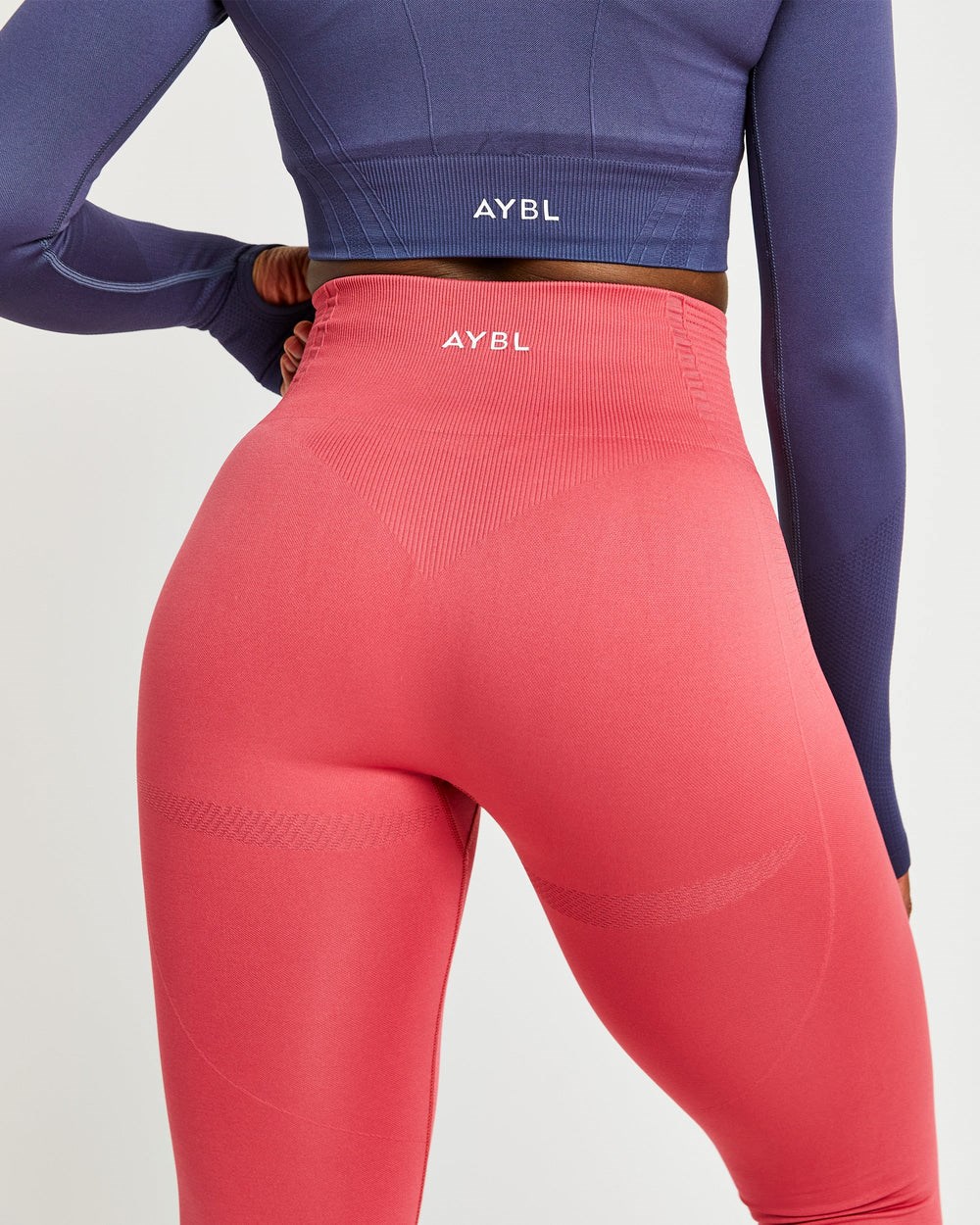 AYBL Balance V2 Seamless Long Sleeve Crop Top Navy Blau | 26705-YBDX