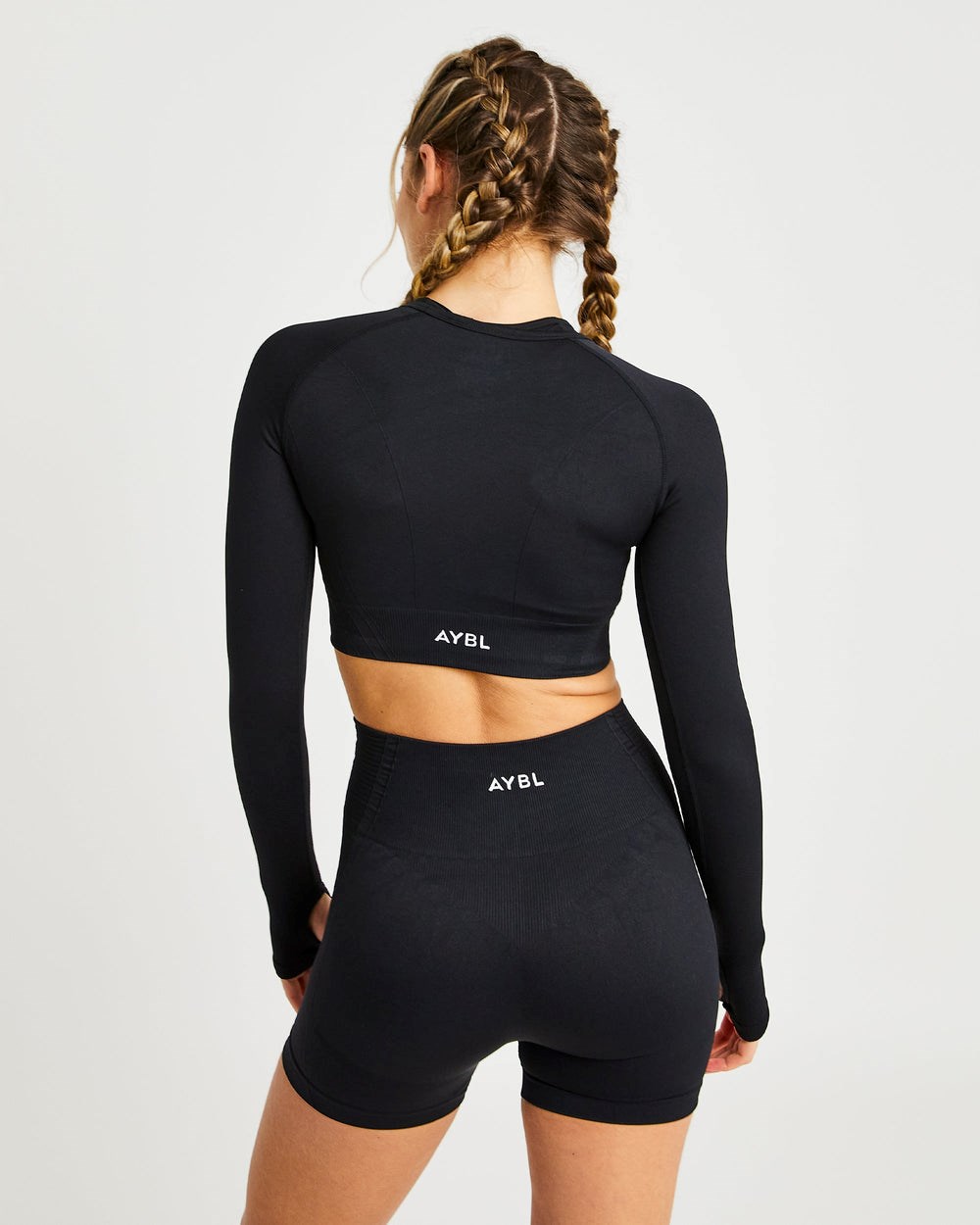 AYBL Balance V2 Seamless Long Sleeve Crop Top Schwarz | 31950-GICQ