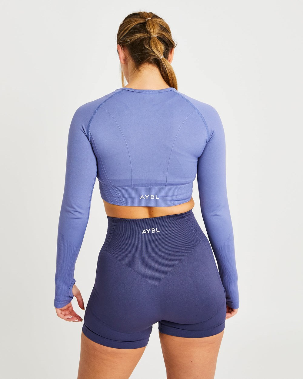 AYBL Balance V2 Seamless Long Sleeve Crop Top Blau | 49206-XTOY