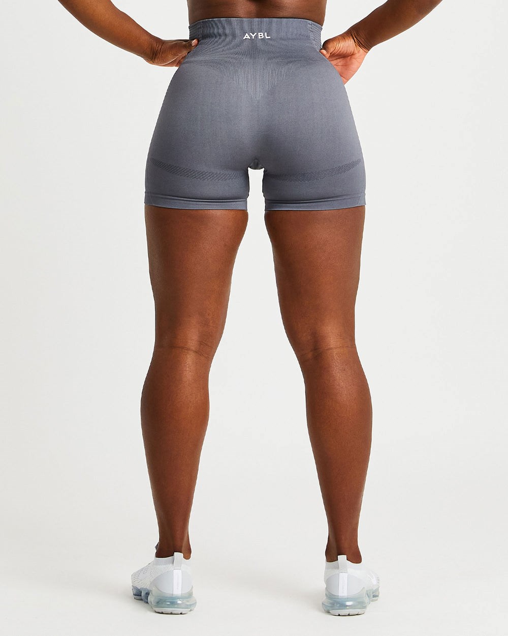 AYBL Balance V2 Seamless Shorts Grau | 81490-FWYJ