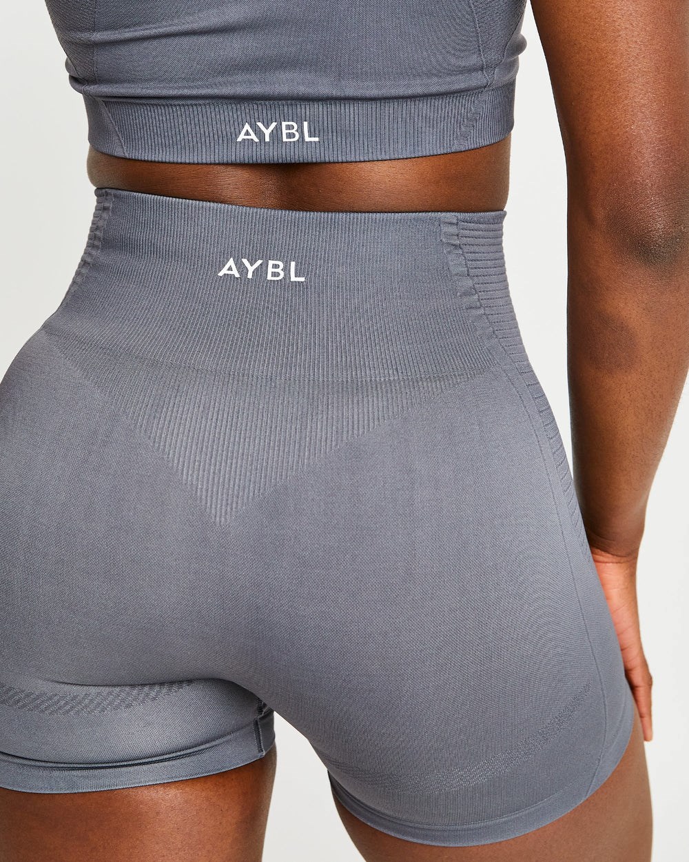 AYBL Balance V2 Seamless Shorts Grau | 81490-FWYJ