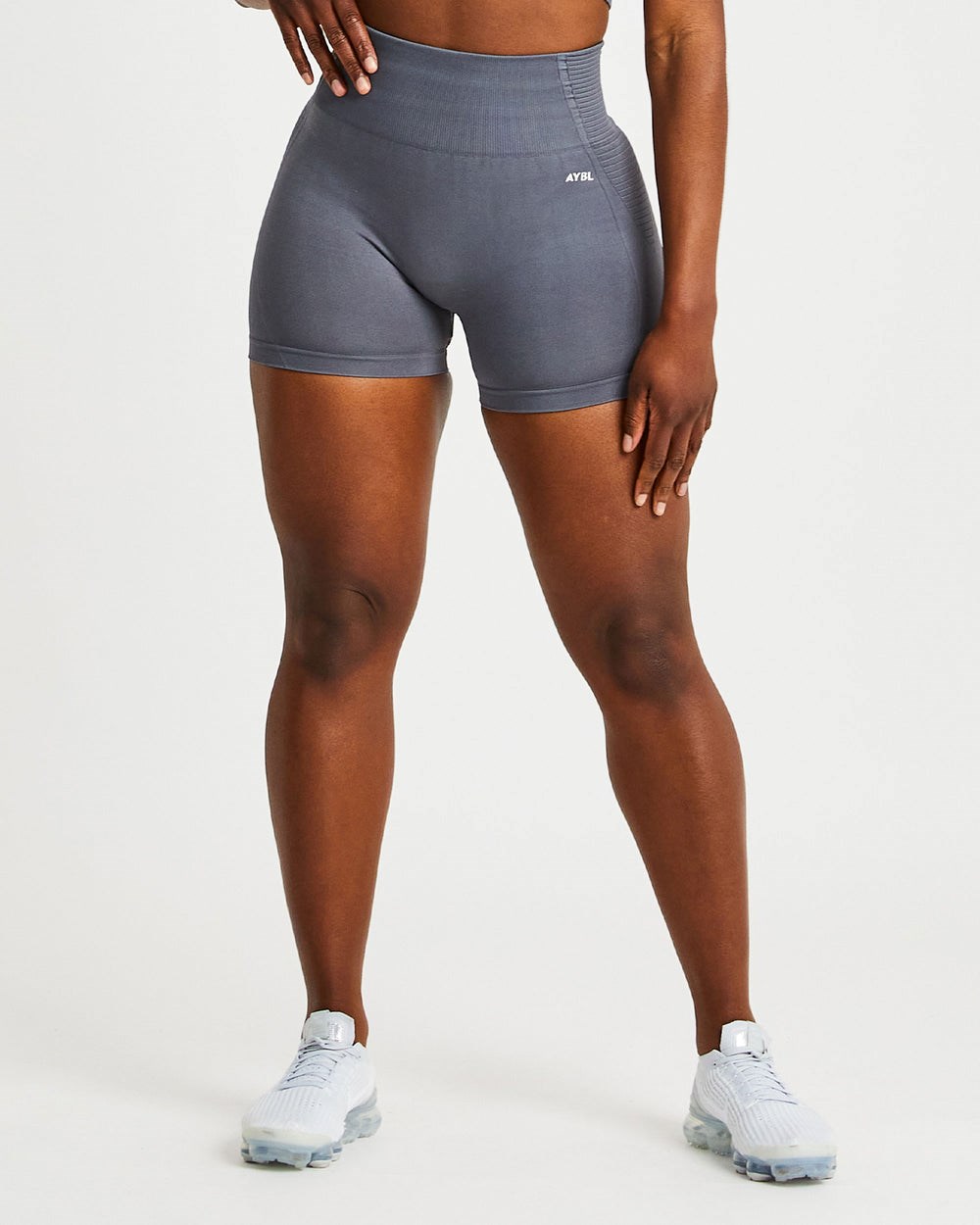 AYBL Balance V2 Seamless Shorts Grau | 81490-FWYJ