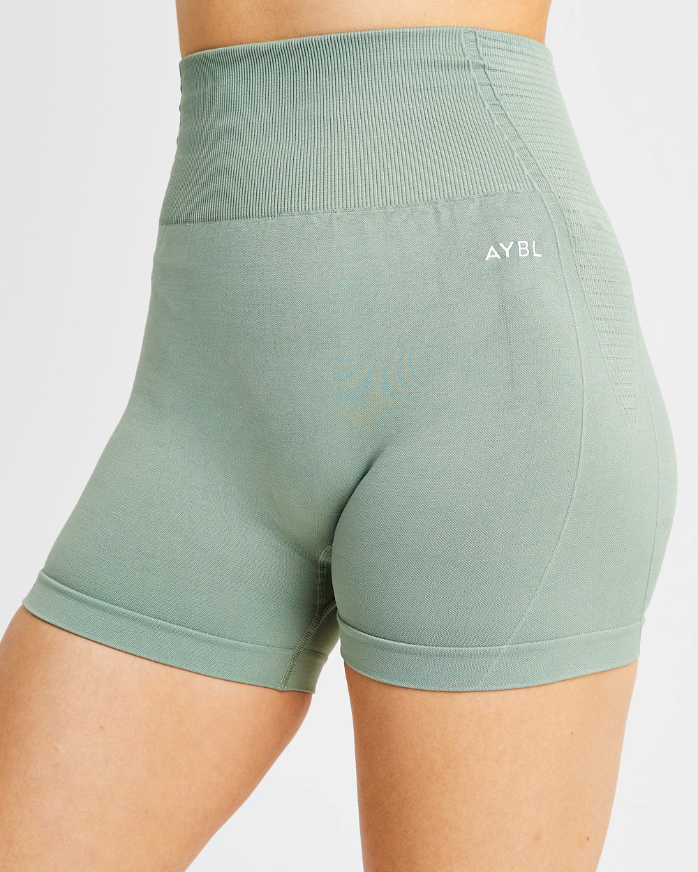 AYBL Balance V2 Seamless Shorts Olivgrün Grün | 04763-AMLX