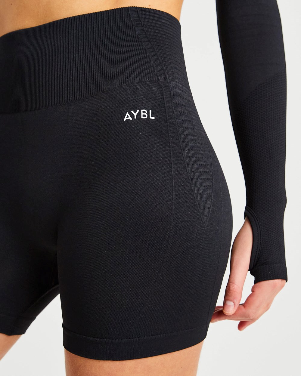 AYBL Balance V2 Seamless Shorts Schwarz | 26385-HMZO