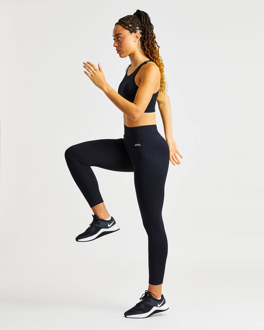 AYBL Elevate Seamless Leggings Schwarz | 37451-MDSZ