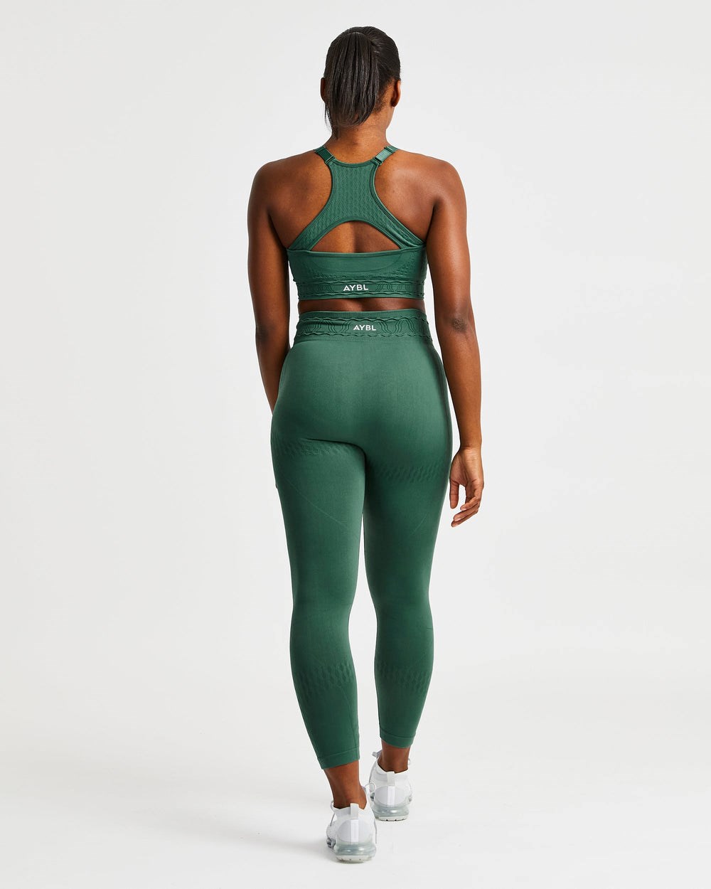 AYBL Elevate Seamless Sports Bra Grün | 08475-SVIT