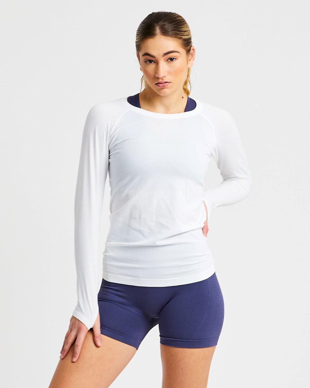 AYBL Embrace Seamless Long Sleeve T Shirt Weiß | 39624-TZBA