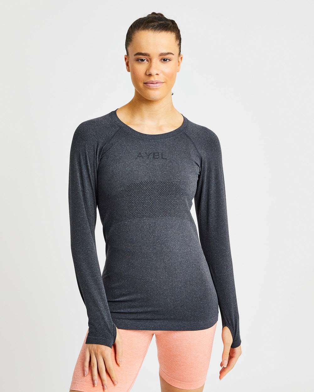 AYBL Embrace Seamless Long Sleeve T Shirt Schwarz | 83607-GBJZ