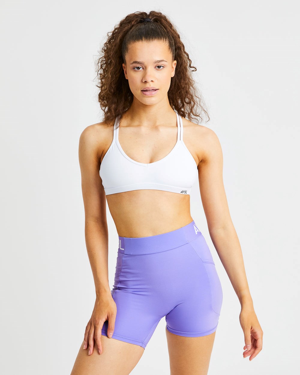 AYBL Essential Riemchen Sports Bra Weiß | 39475-EJBV