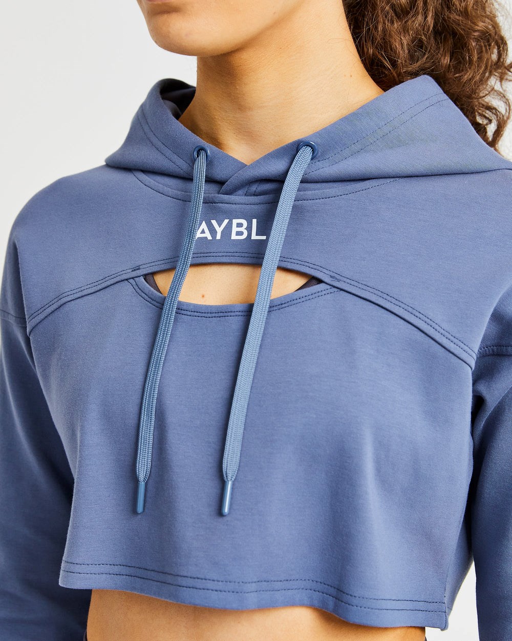 AYBL Everyday Cutout Crop Hoodie Blau | 19486-HVLZ