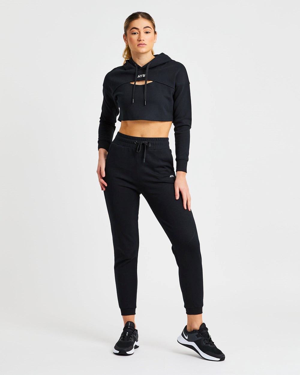 AYBL Everyday Cutout Crop Hoodie Schwarz | 81035-EZPJ