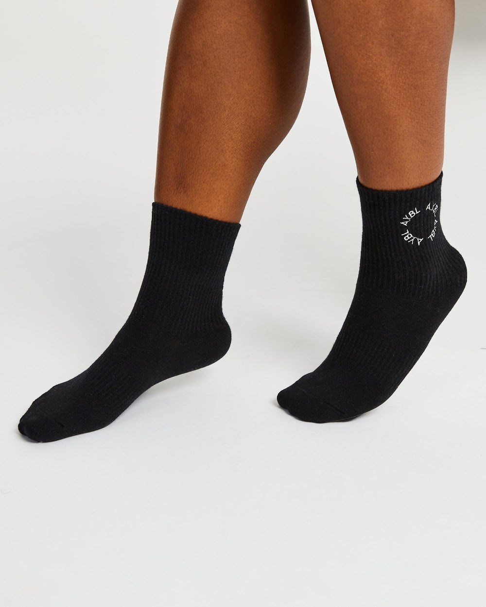 AYBL Everyday Embroidered Crew Socks (3 Pack) Schwarz | 28659-PMEV