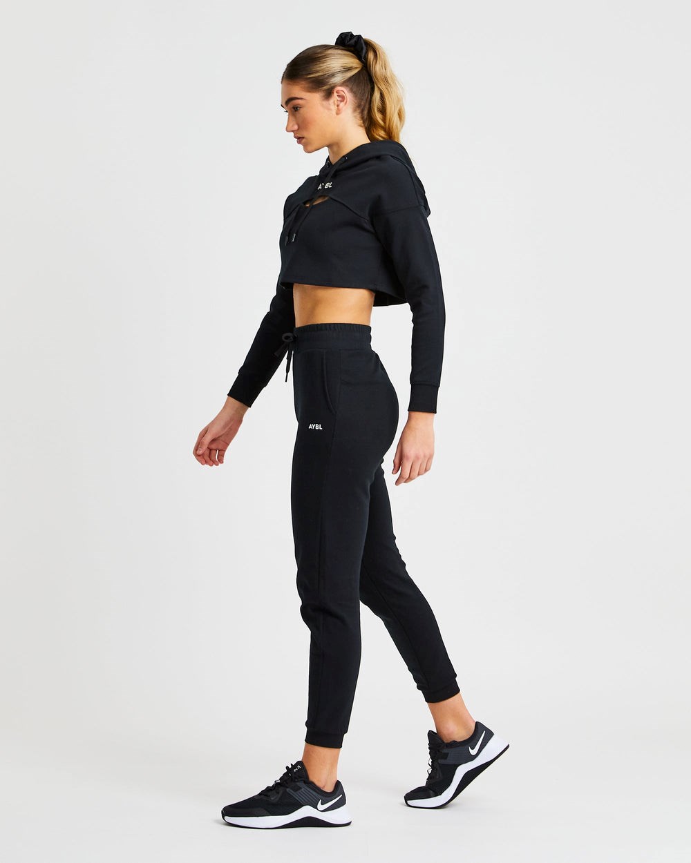 AYBL Everyday Joggers Schwarz | 09674-MWSV