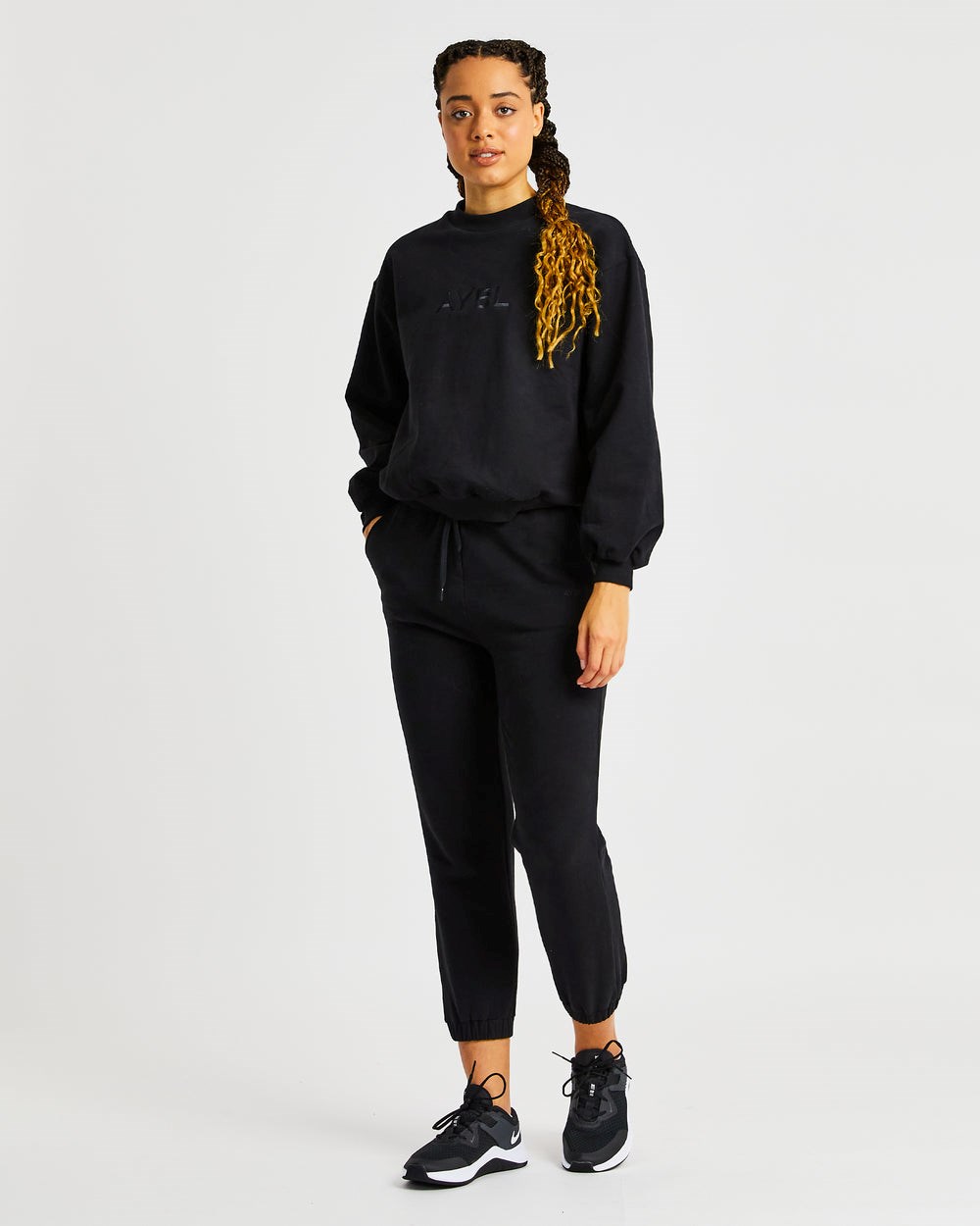 AYBL Everyday Oversized Joggers Schwarz | 42710-VWAK