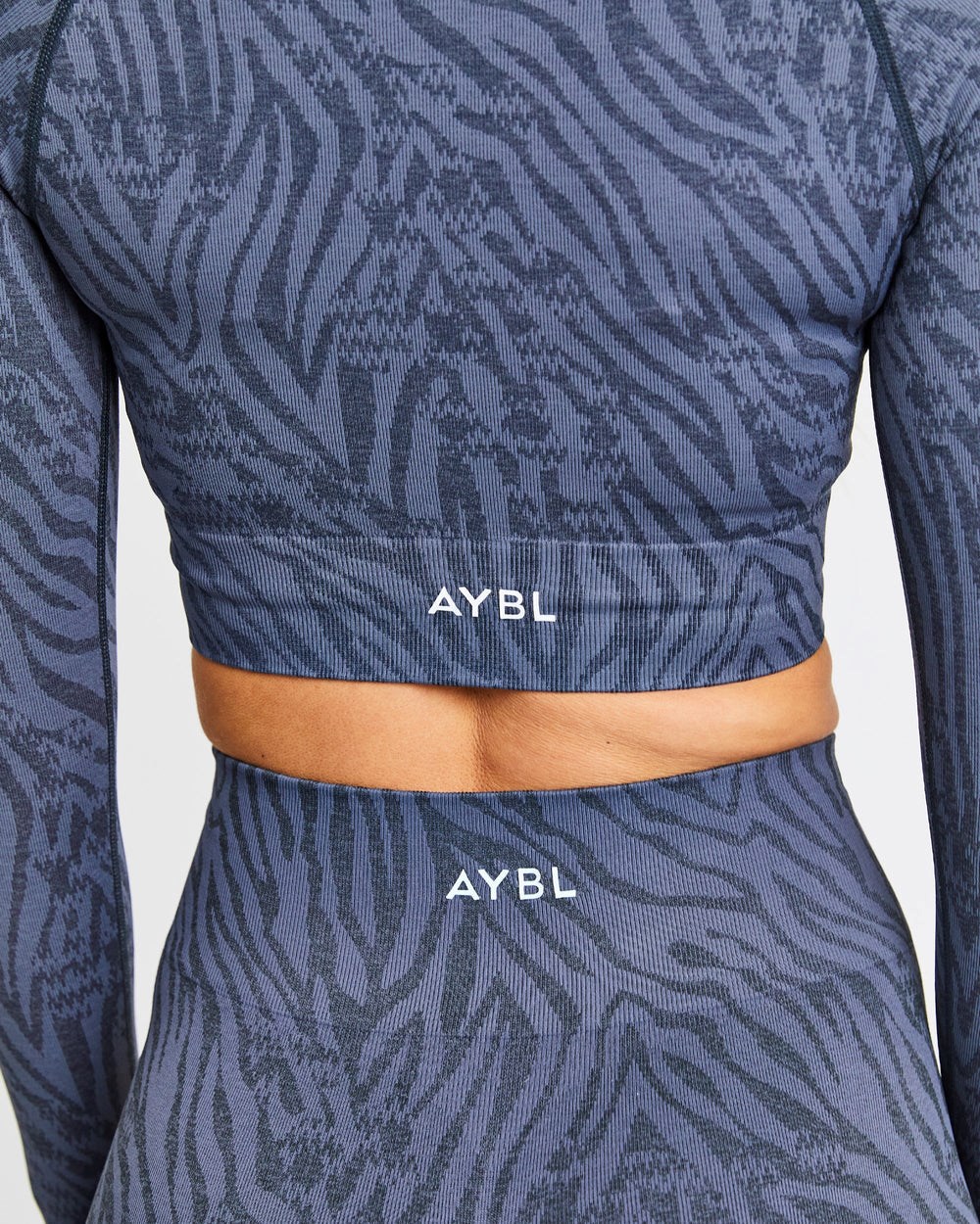 AYBL Evolve Animal Seamless Long Sleeve Crop Top Blau | 10458-AHRX