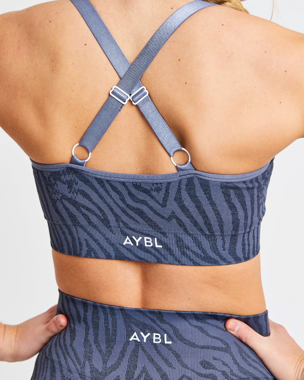 AYBL Evolve Animal Seamless Sports Bra Blau | 26895-AXEG