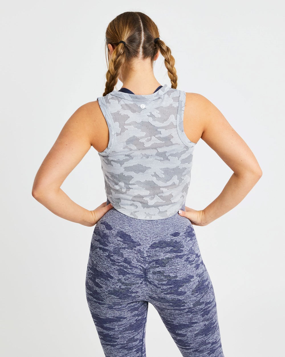 AYBL Evolve Camo Crop Vest Grau | 59384-IYMP