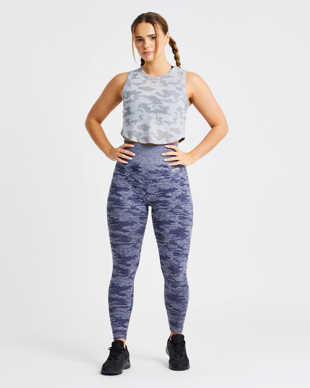 AYBL Evolve Camo Crop Vest Grau | 59384-IYMP