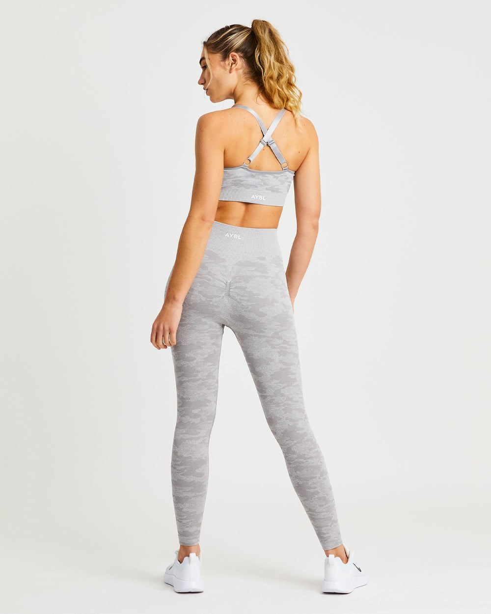 AYBL Evolve Camo Seamless Leggings Grau | 19305-ATVL