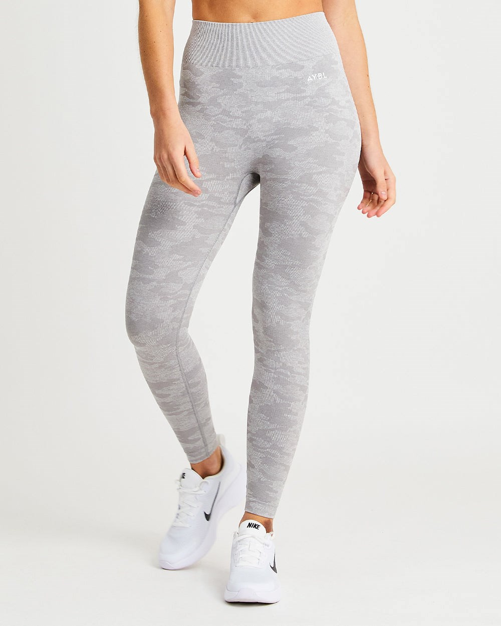 AYBL Evolve Camo Seamless Leggings Grau | 19305-ATVL