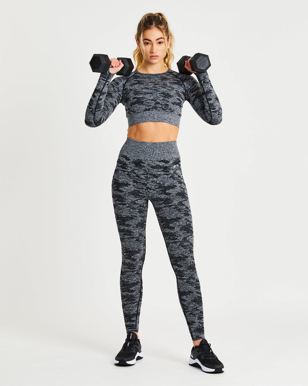 AYBL Evolve Camo Seamless Long Sleeve Crop Top Schwarz | 24817-YGRE