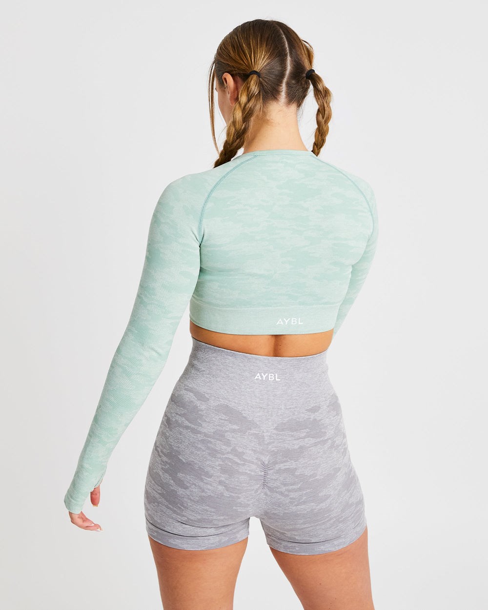 AYBL Evolve Camo Seamless Long Sleeve Crop Top Grün | 37481-NRAW