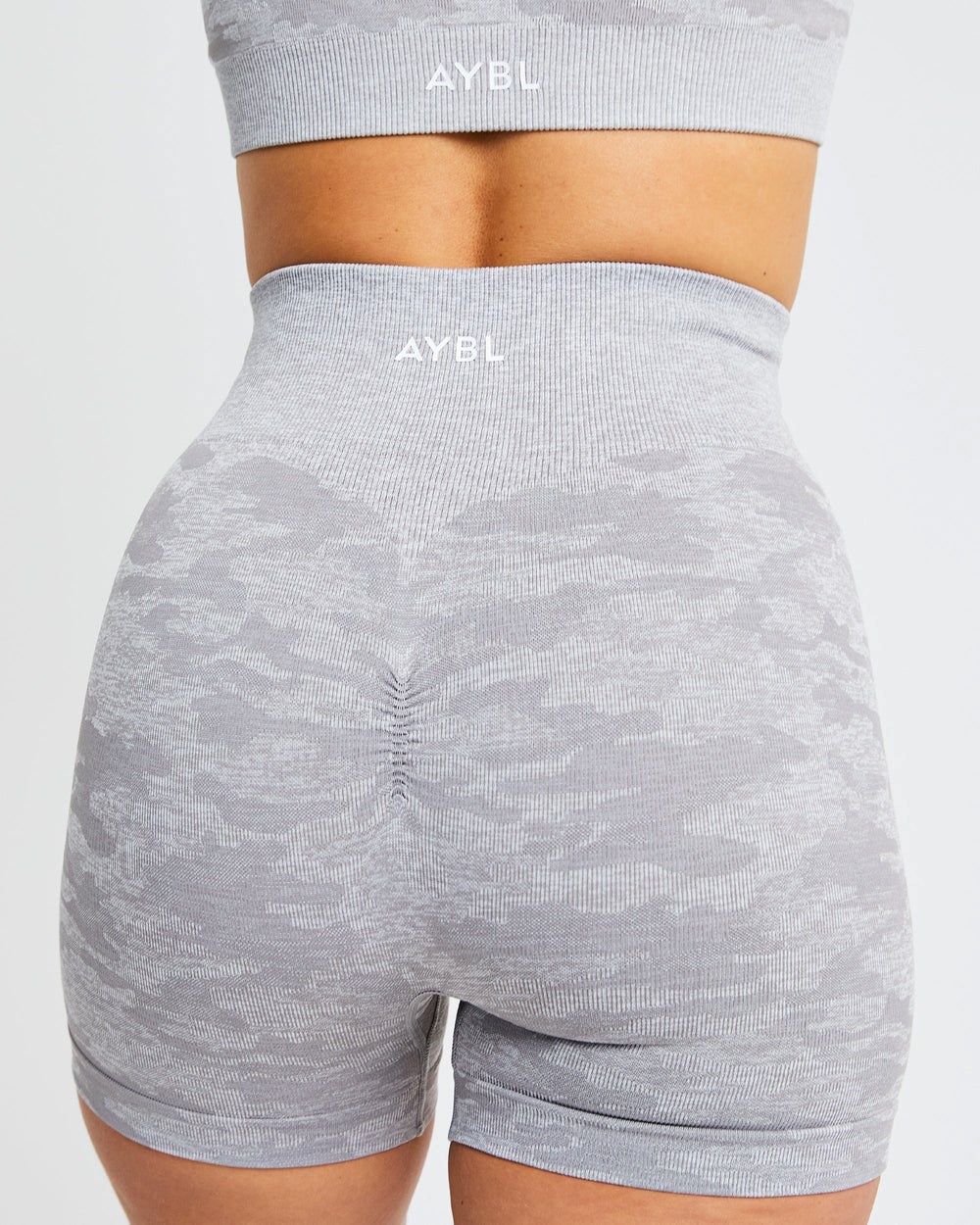 AYBL Evolve Camo Seamless Shorts Grau | 31679-STJP