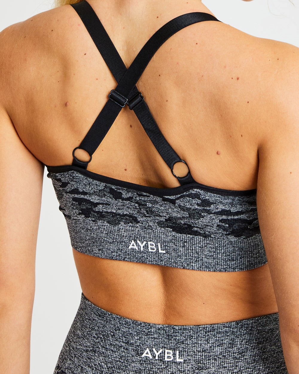 AYBL Evolve Camo Seamless Sports Bra Schwarz | 36540-AYRB