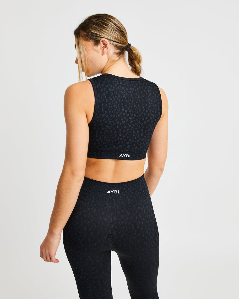 AYBL Evolve Speckle Seamless Crop Vest Schwarz | 05941-FCZM