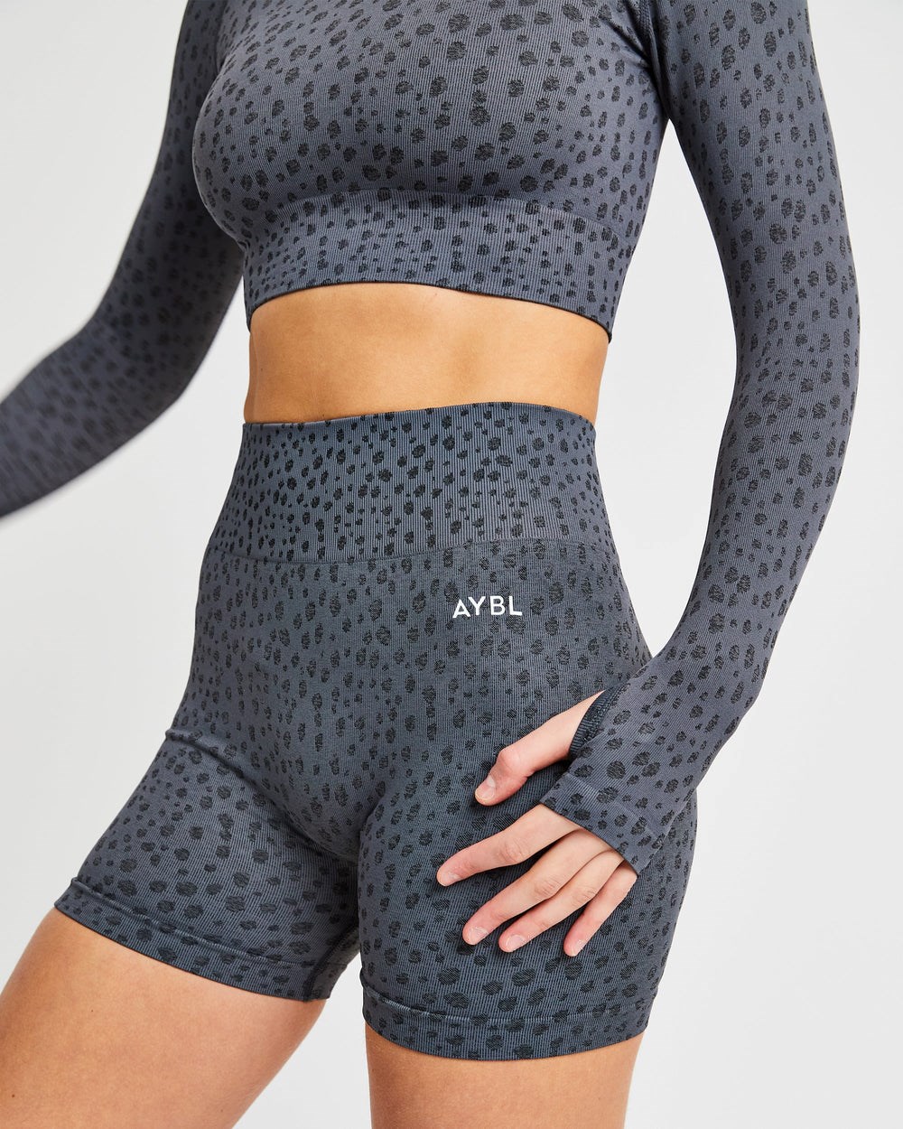 AYBL Evolve Speckle Seamless Long Sleeve Crop Top Charcoal | 05927-RBSG