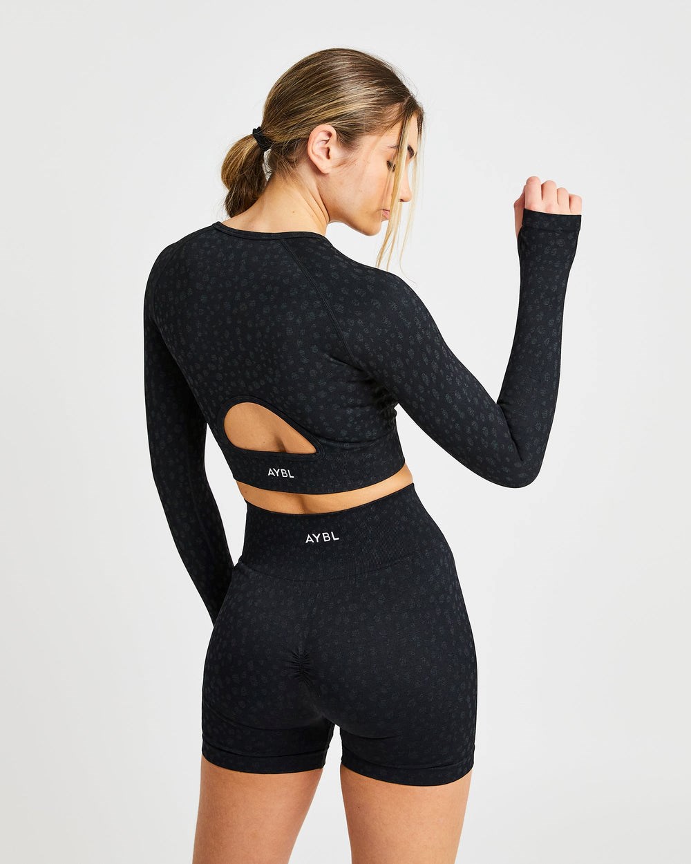 AYBL Evolve Speckle Seamless Long Sleeve Crop Top Schwarz | 20193-LYZE