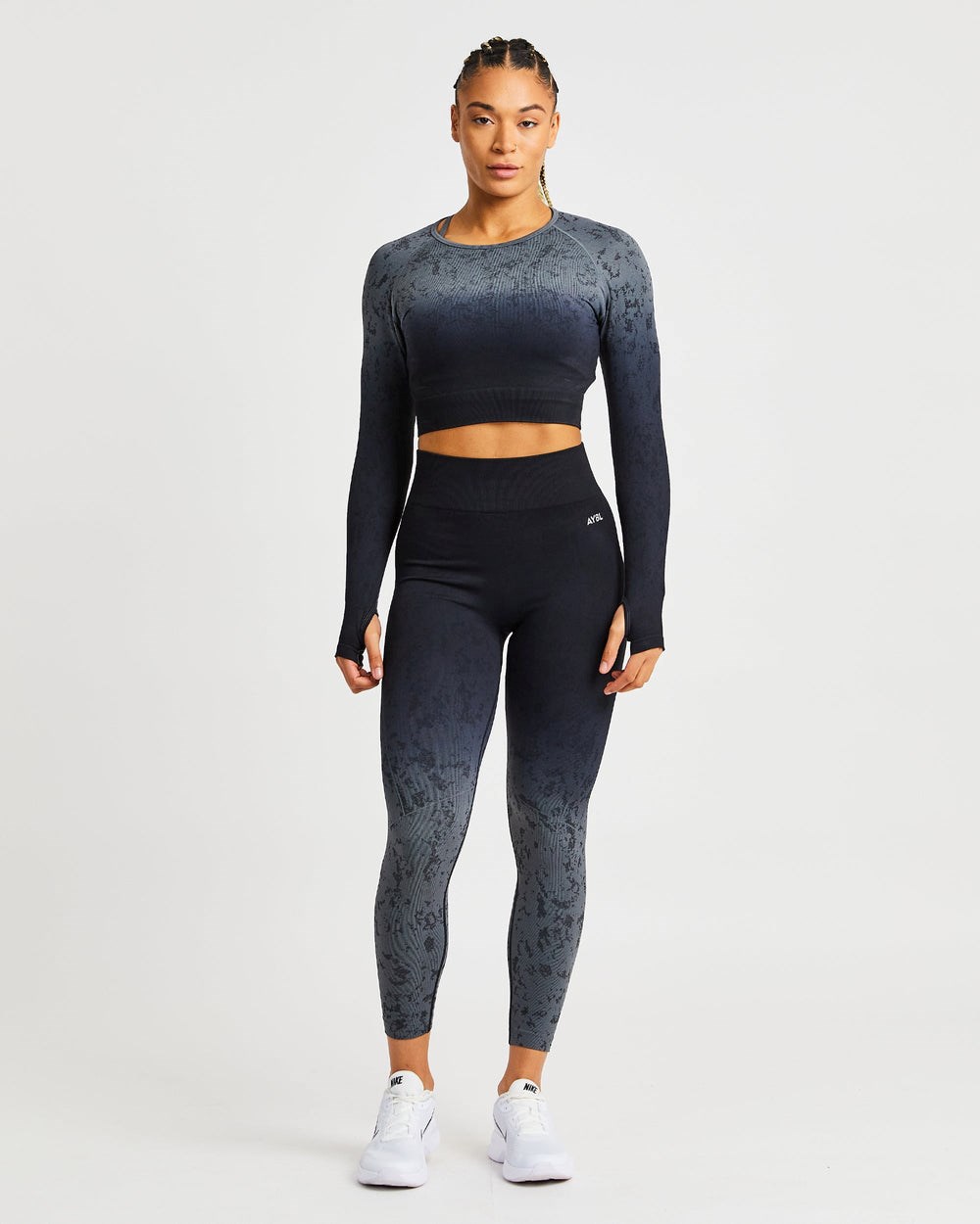 AYBL Flare Seamless Long Sleeve Crop Top Schwarz | 03284-XIQK