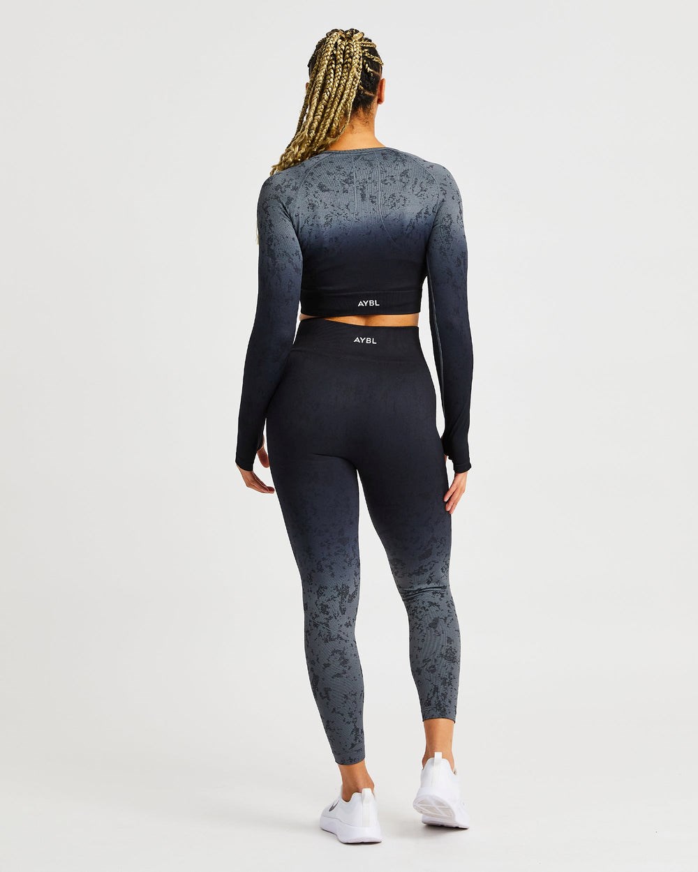 AYBL Flare Seamless Long Sleeve Crop Top Schwarz | 03284-XIQK