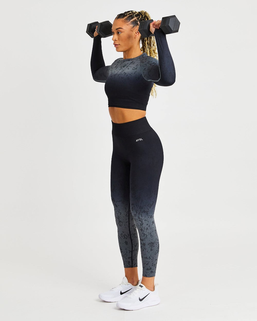 AYBL Flare Seamless Long Sleeve Crop Top Schwarz | 03284-XIQK