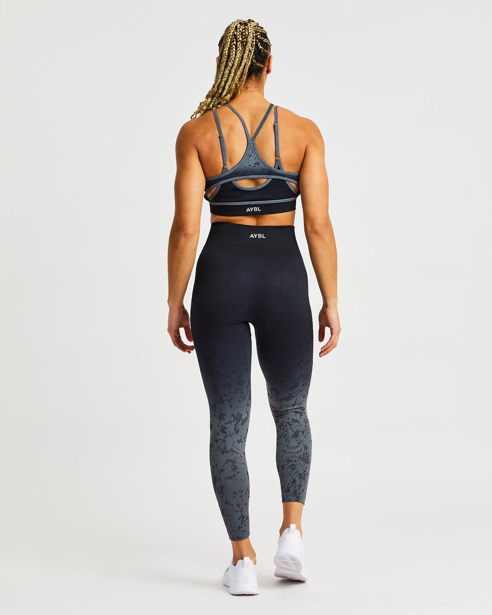 AYBL Flare Seamless Sports Bra Schwarz | 18320-NSVP