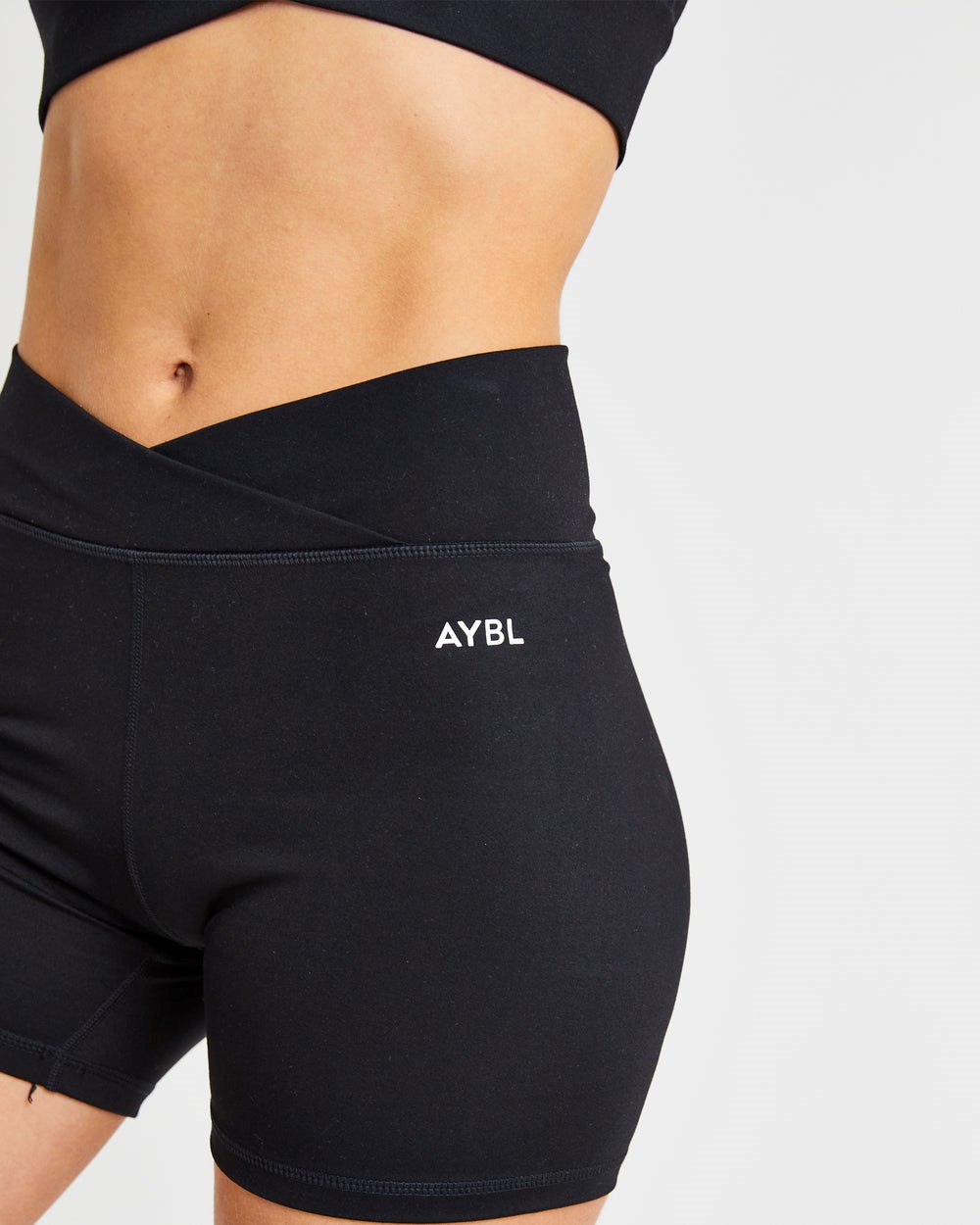 AYBL Flow Shorts Schwarz | 13842-TCGW