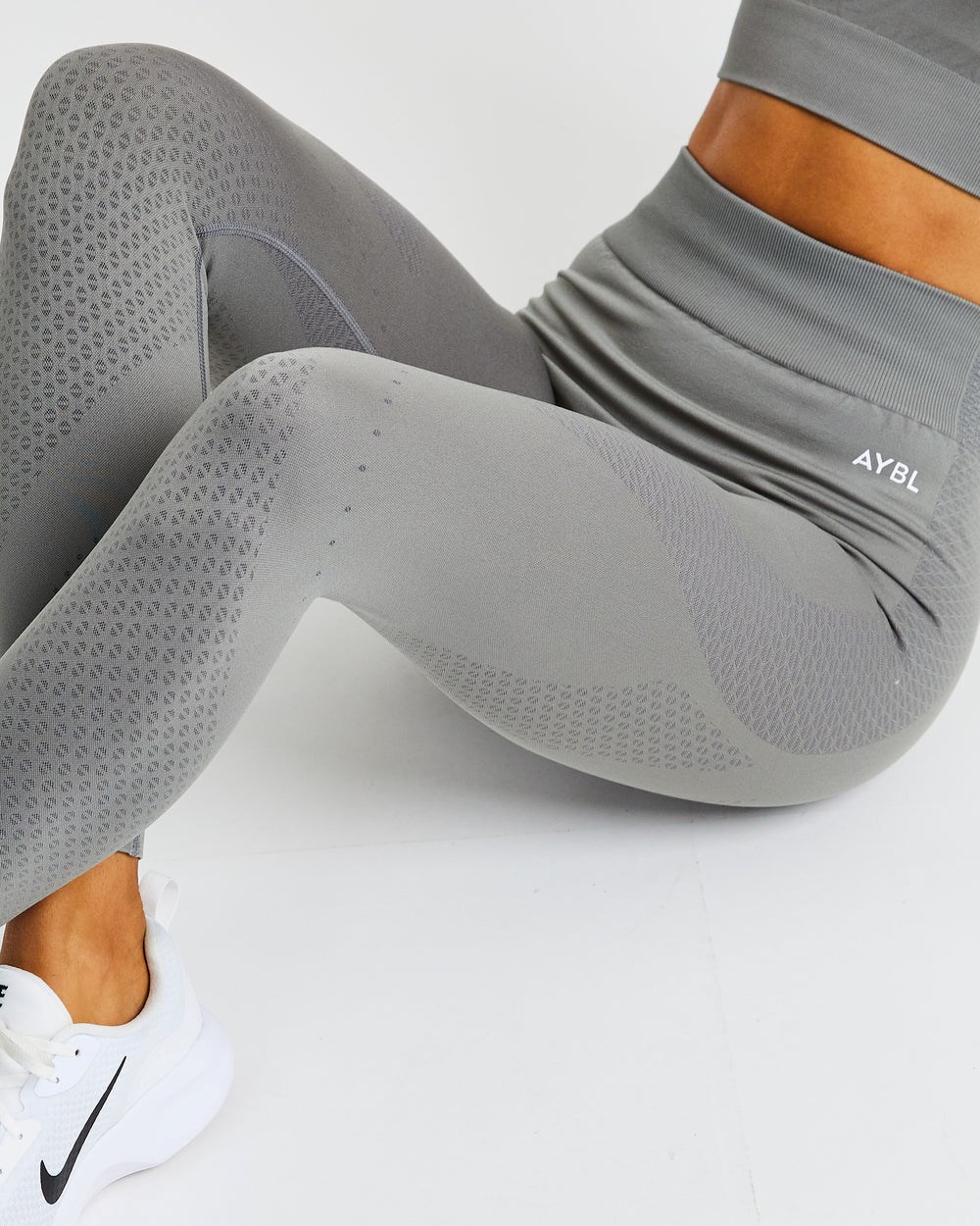 AYBL Ignite Seamless Leggings Grau | 41807-SQXT