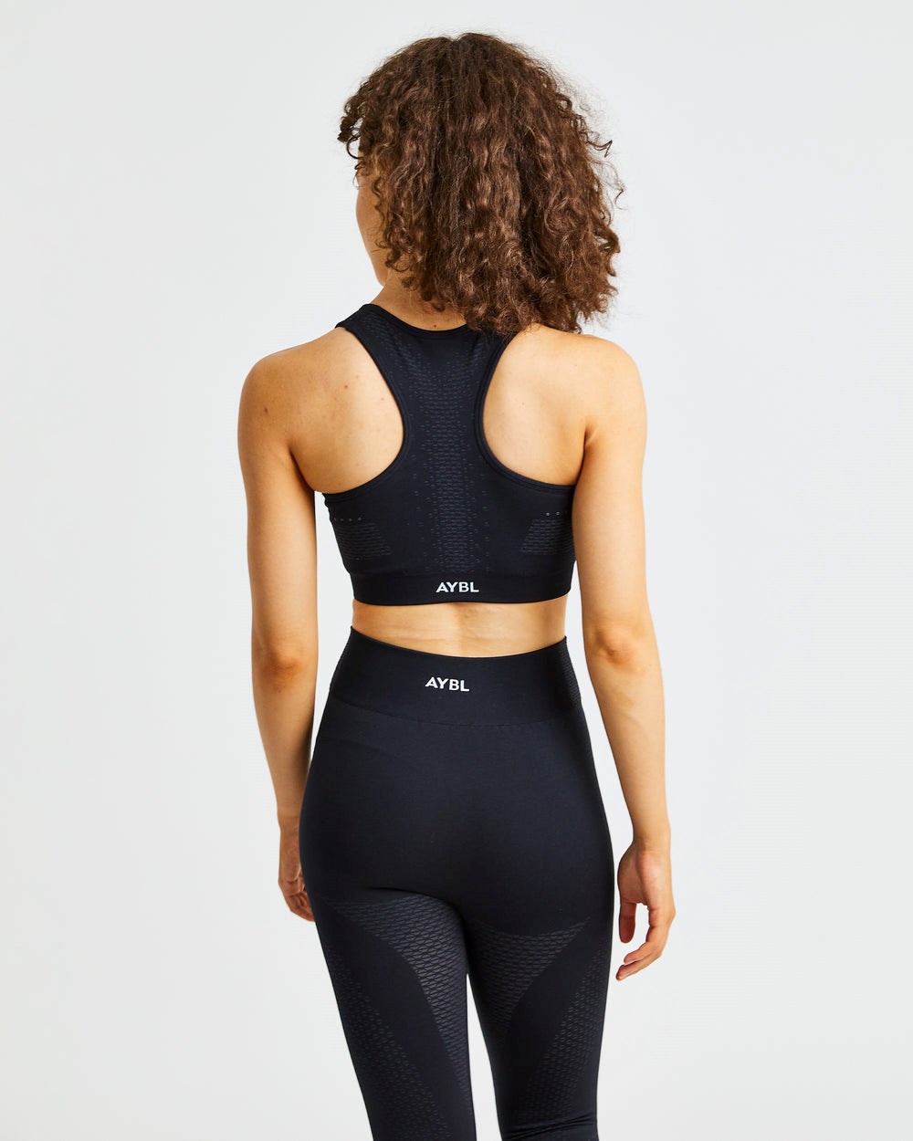 AYBL Ignite Seamless Sports Bra Schwarz | 03795-CSLK