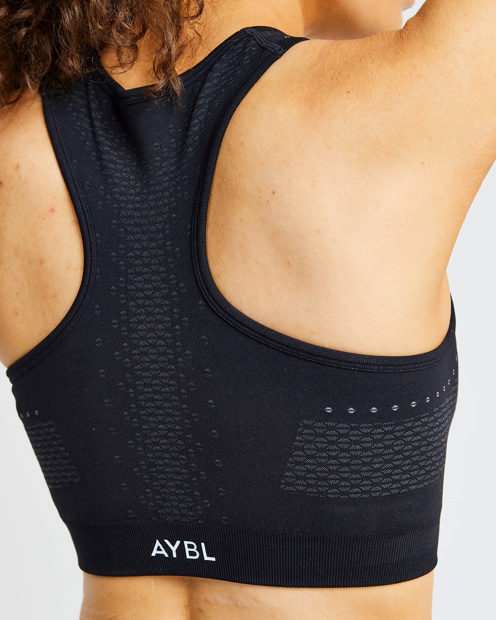 AYBL Ignite Seamless Sports Bra Schwarz | 03795-CSLK