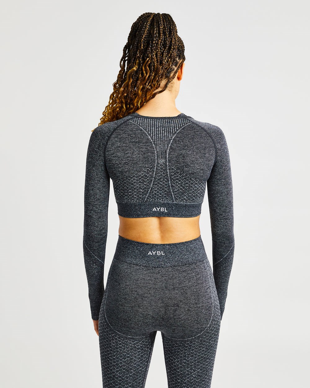 AYBL Impact Seamless Long Sleeve Crop Top Schwarz | 02915-KOME