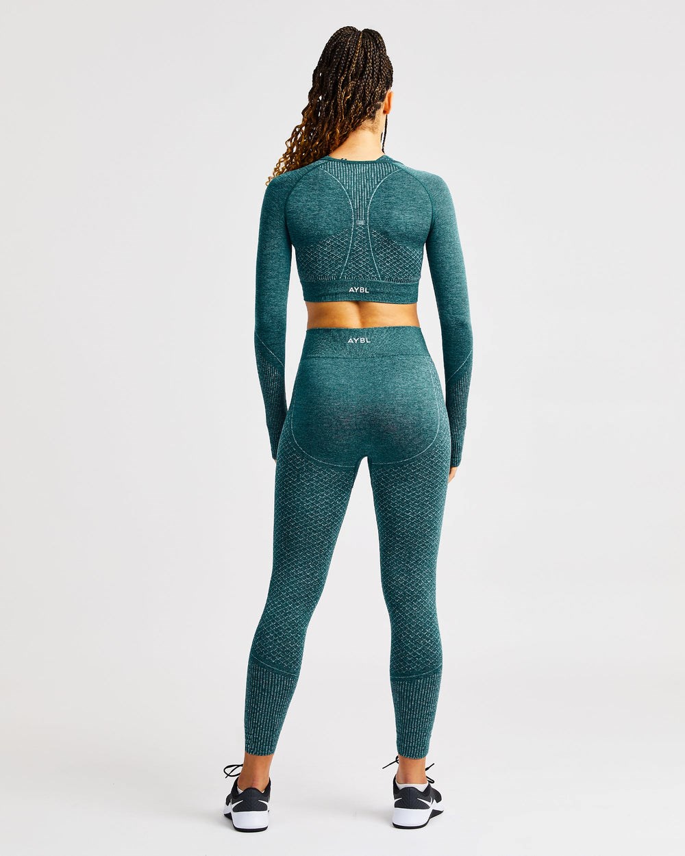 AYBL Impact Seamless Long Sleeve Crop Top Grün | 32916-JKDA