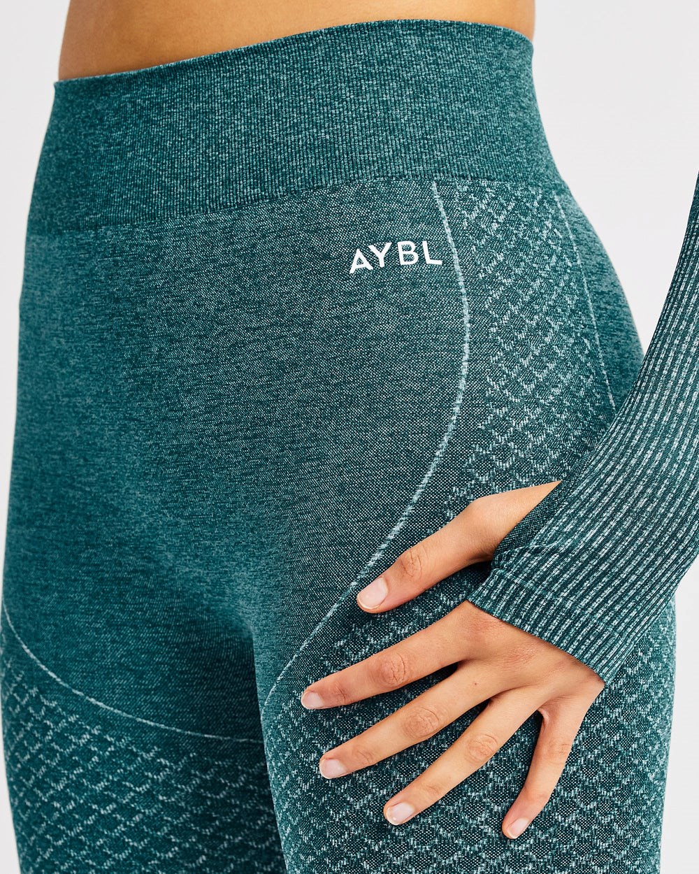 AYBL Impact Seamless Long Sleeve Crop Top Grün | 32916-JKDA