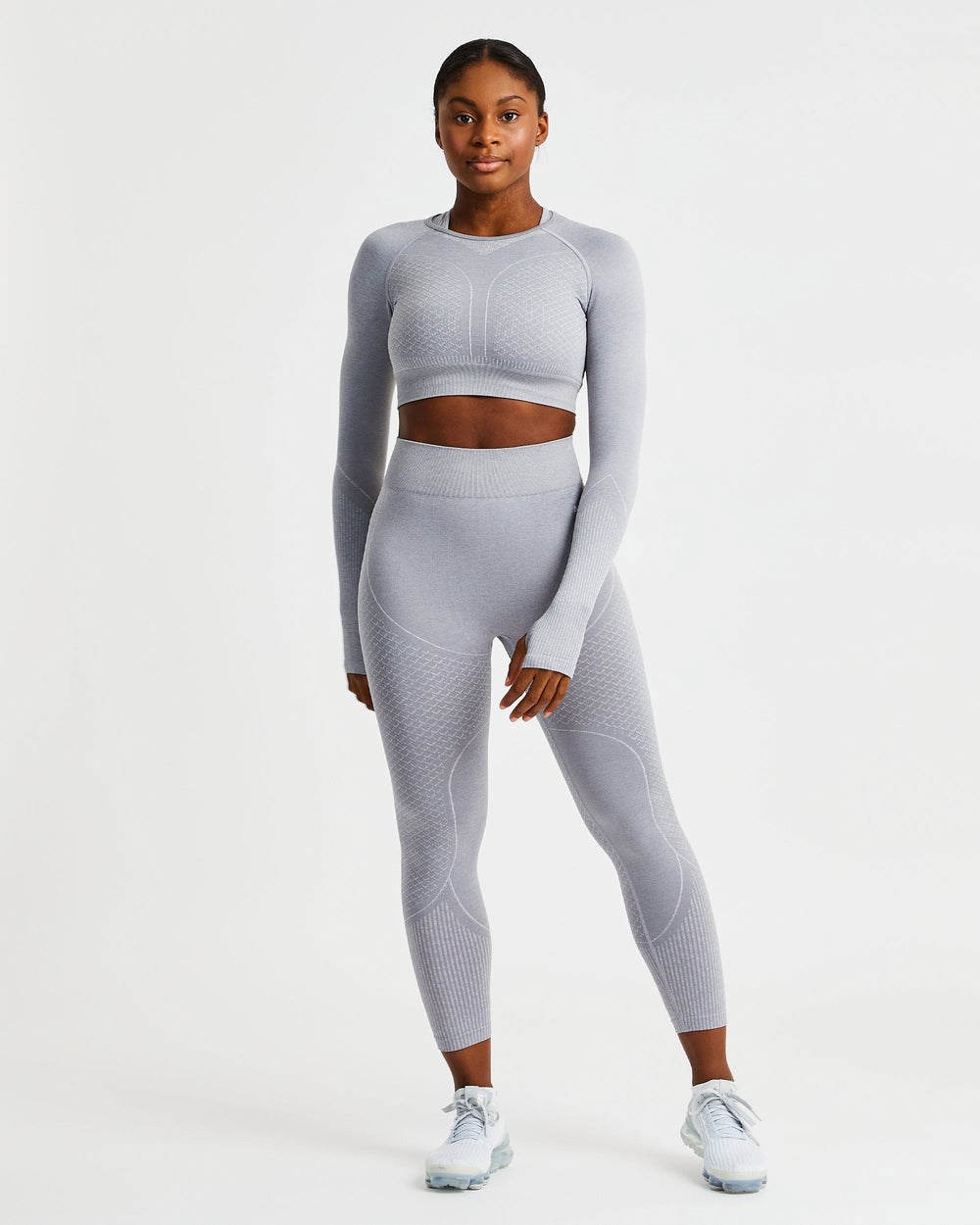 AYBL Impact Seamless Long Sleeve Crop Top Grau | 57342-VMPL