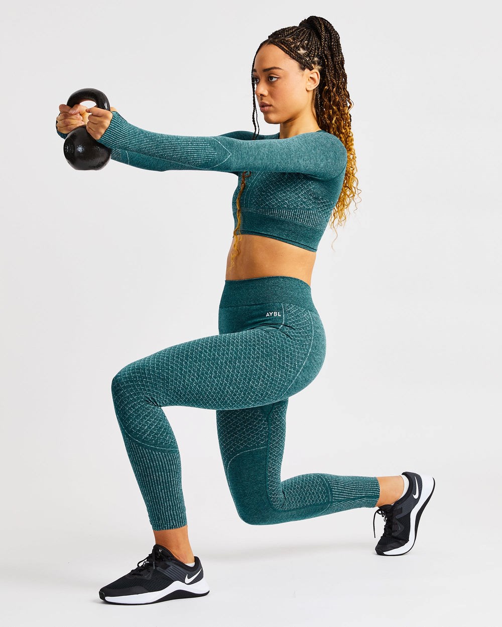 AYBL Impact Seamless Long Sleeve Crop Top Grün | 65193-NIMS