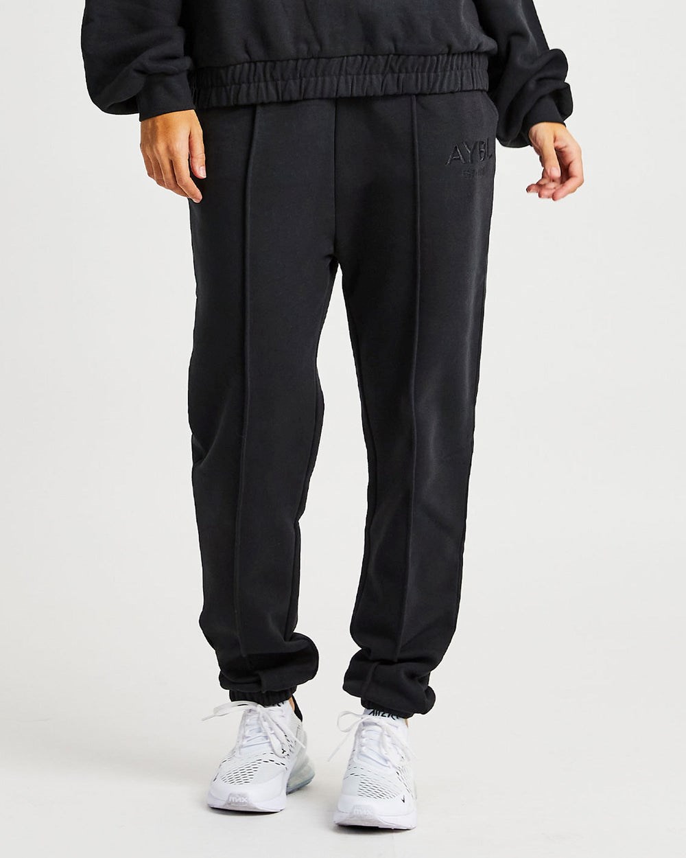 AYBL Luxe Joggers Schwarz | 74560-HQMT