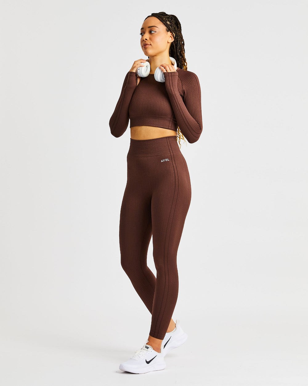 AYBL Luxe Seamless Long Sleeve Crop Top Braun | 26509-SJRD