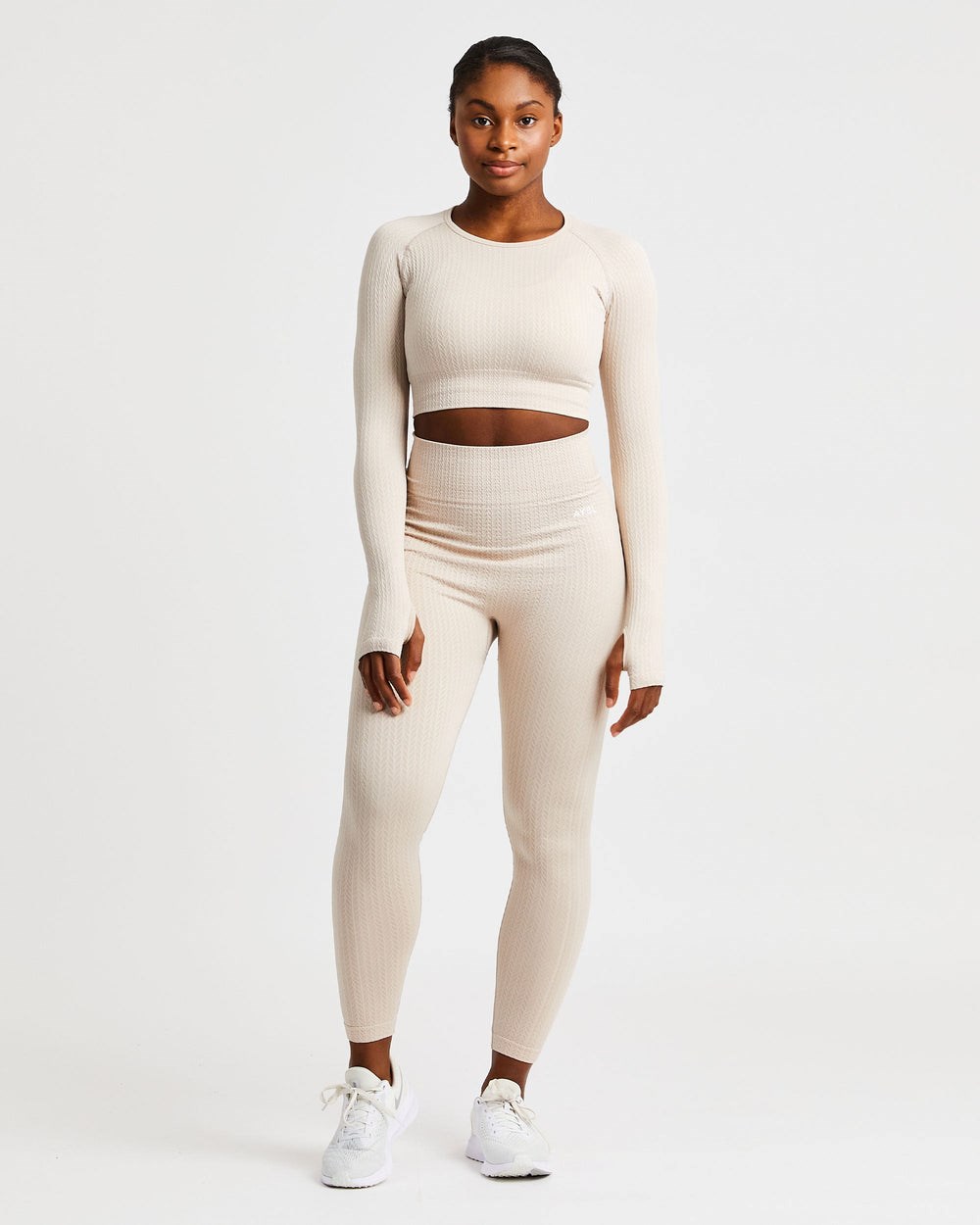 AYBL Luxe Seamless Long Sleeve Crop Top Sand | 91482-SEVC