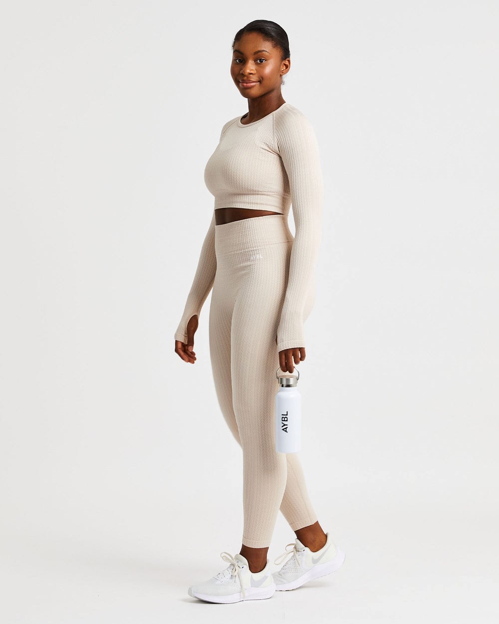 AYBL Luxe Seamless Long Sleeve Crop Top Sand | 91482-SEVC